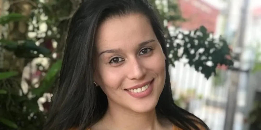 Paula Camila trabalha como representante comercial