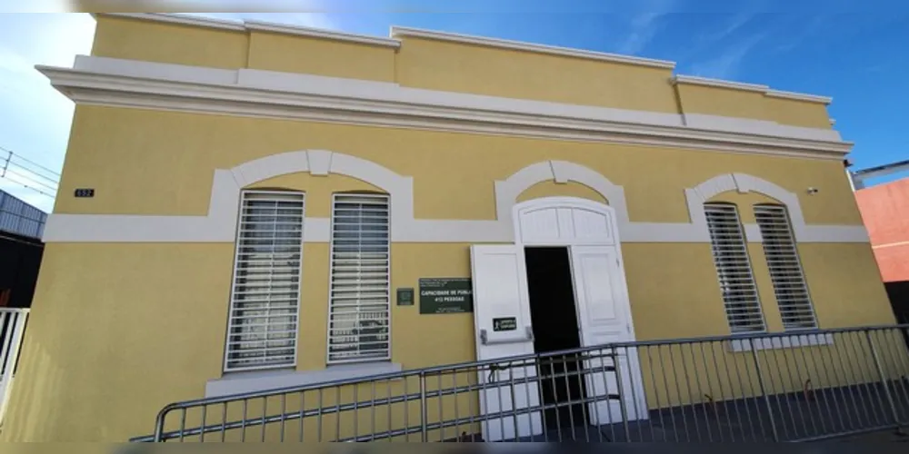 Prédio Dante Alighieri foi reformado e está sendo administrado pela Paróquia Nossa Senhora do Rosário