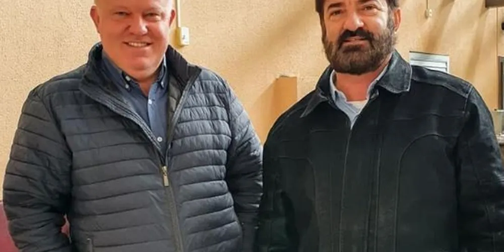 José Elizeu Chociai está entusiasmado com o Partido Verde. César Gasparetto é uma das forças da legenda