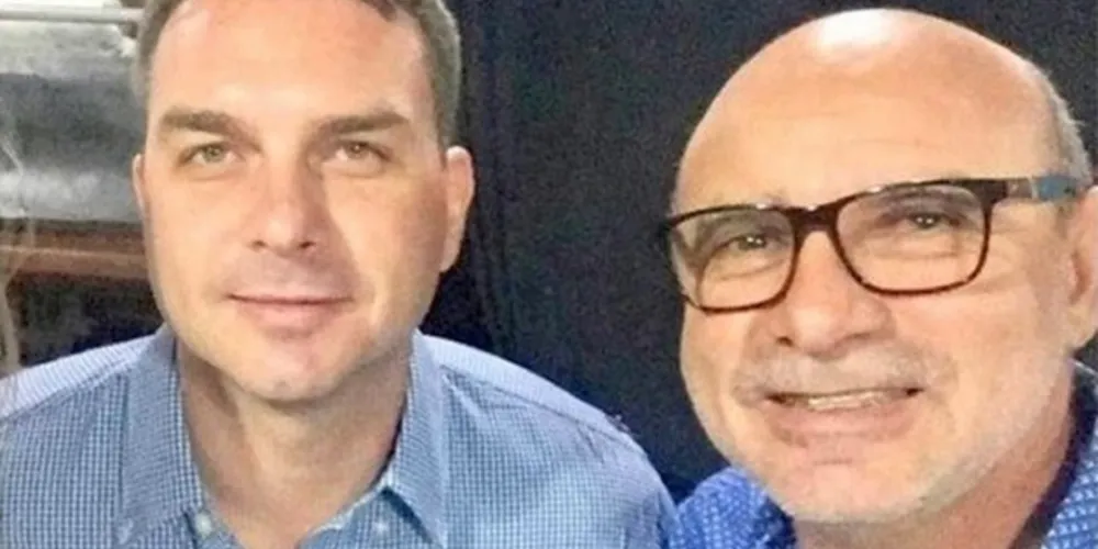 Queiroz é investigado por envolvimento no esquema de 'rachadinhas' no gabinete de Flávio Bolsonaro na Alerj