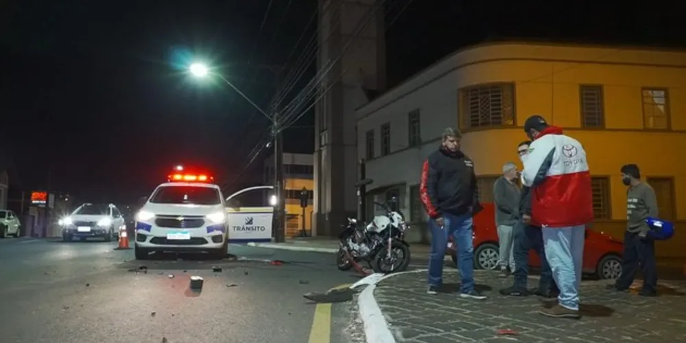Vítima sofreu apenas lesões leves e foi levada ao Pronto Socorro Municipal