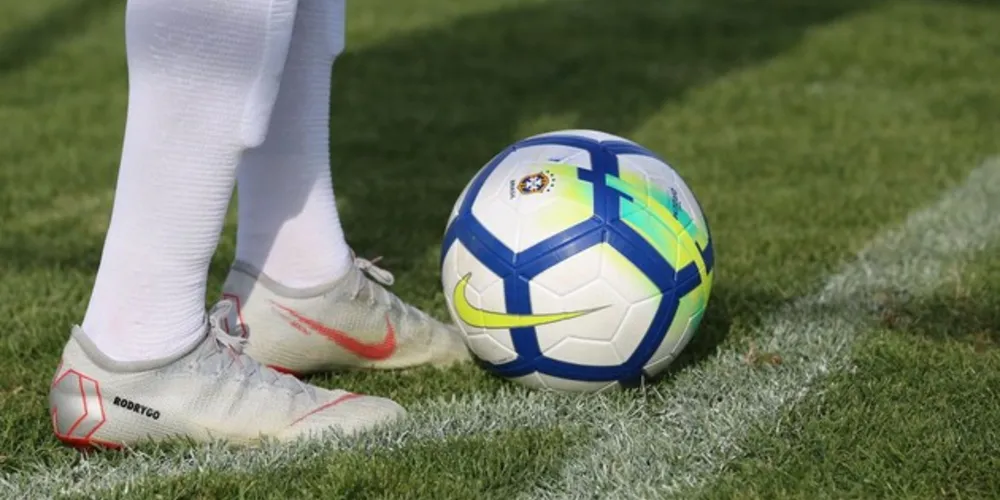 Câmara aprova isenção de dívidas de clubes de futebol na pandemia