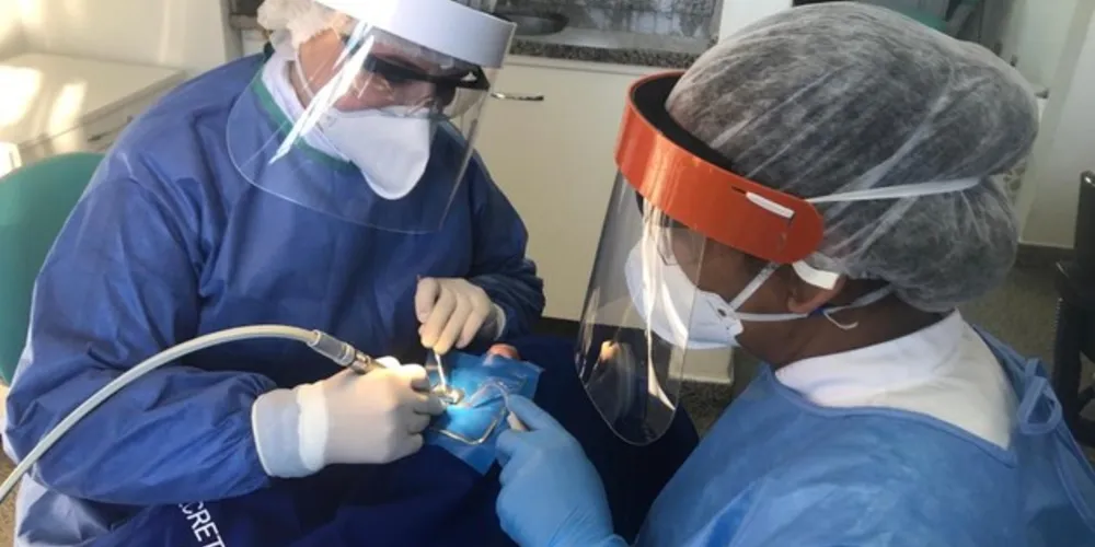 Além de triagem e encaminhamentos, os profissionais realizam procedimentos como curativos, medicações, lesões, traumas, entre outros 