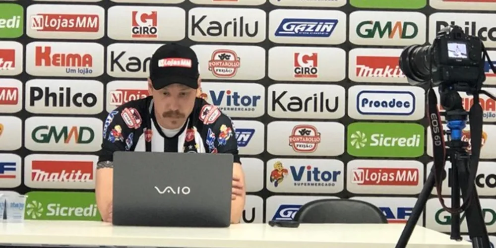 O atleta falou sobre os treinamentos do Fantasma neste período.