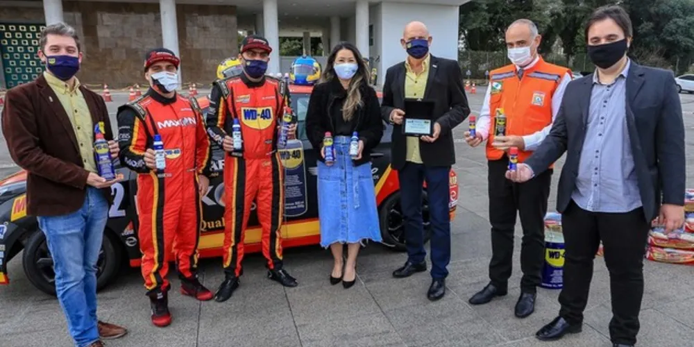 Comida será distribuída para famílias carentes e o álcool será destinado aos hospitais