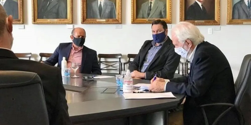 Imagem ilustrativa da imagem Empresários do comércio discutem medidas de apoio junto ao governo