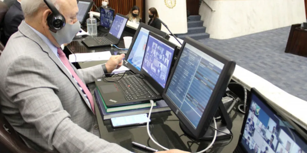 Projeto começa a ser analisado na sessão plenária remota de segunda-feira