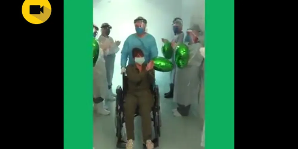 Imagem ilustrativa da imagem Paciente com covid-19 recebe alta após 18 dias internada