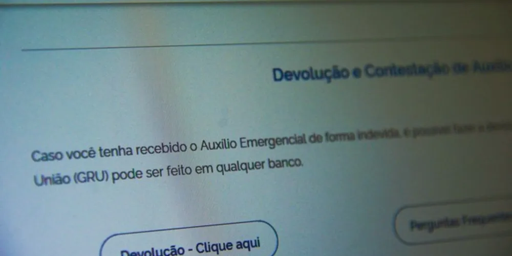 Quem recebeu o auxílio indevidamente deve realizar a devolução dos valores
