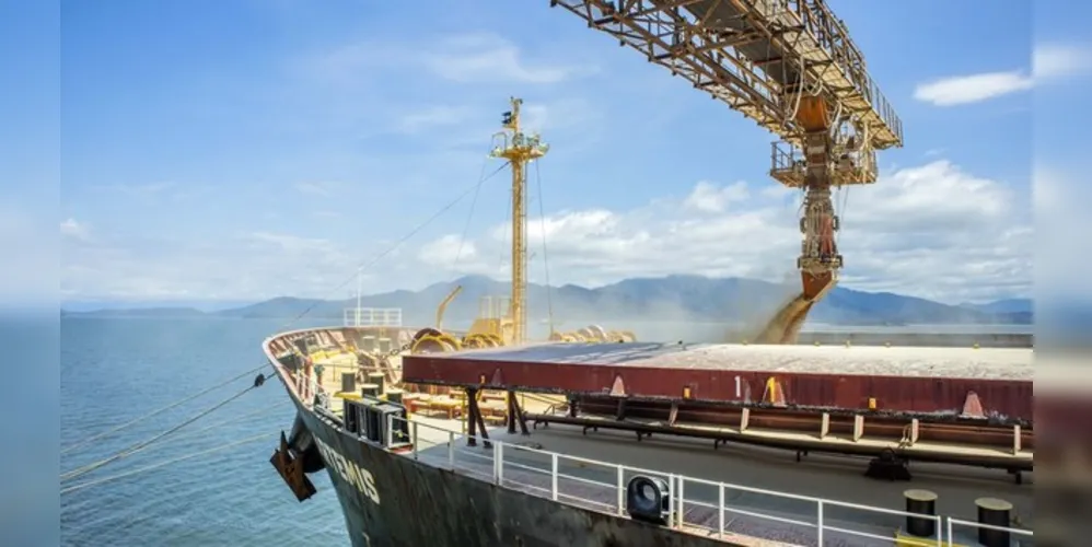 A alta da questão cambial, que, segundo o representante do terminal, incentivou os exportadores a fixarem preço e fecharem contratos seria um dos fatores. 
