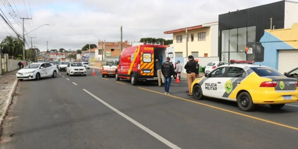 A colisão aconteceu no início da tarde desta segunda-feira (29) em frente ao 13º Batalhão de Infantaria Blindado.