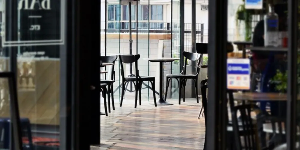 Já estamos entrando no quarto mês de isolamento e, em um panorama que prevê ainda mais dois meses com baixo  ou baixíssimo faturamento para bares e restaurantes
