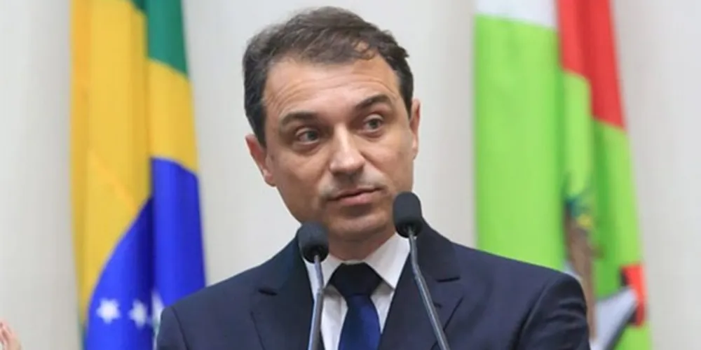 Moisés espera pelo resultado do segundo exame, a contraprova