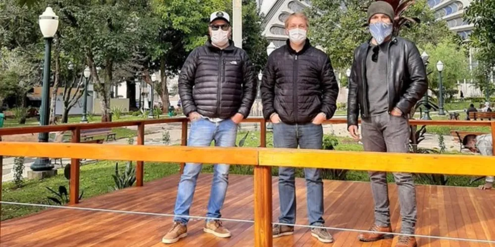 Local tem recebido a instalação de decks comunitários no local