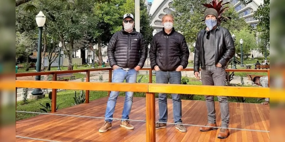 Local tem recebido a instalação de decks comunitários no local