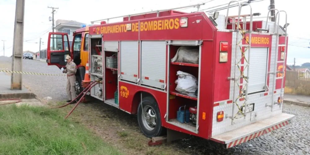 Imagem ilustrativa da imagem Bombeiros controlam incêndio no Santa Paula