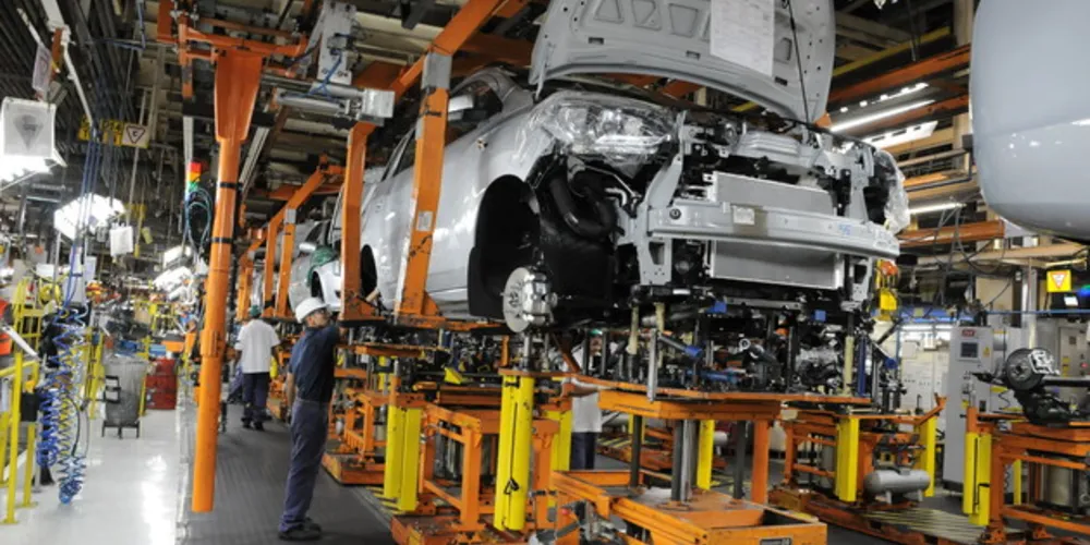 No acumulado do ano, as fábricas produziram 730 mil unidades, número 50,5% menor que o do primeiro semestre do ano passado.