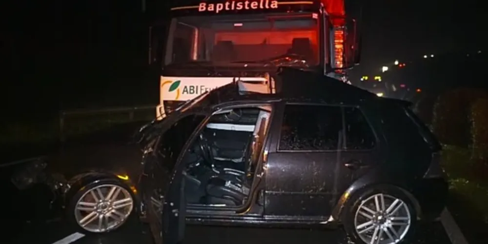 Imagem ilustrativa da imagem Batida entre carro e caminhão deixa ferido em PG