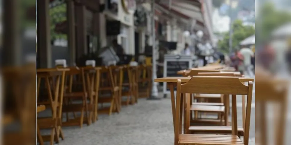 Entre os motivos alegados, estão a falta de segurança para funcionários e clientes, expectativa de baixo movimento e receio de falência.