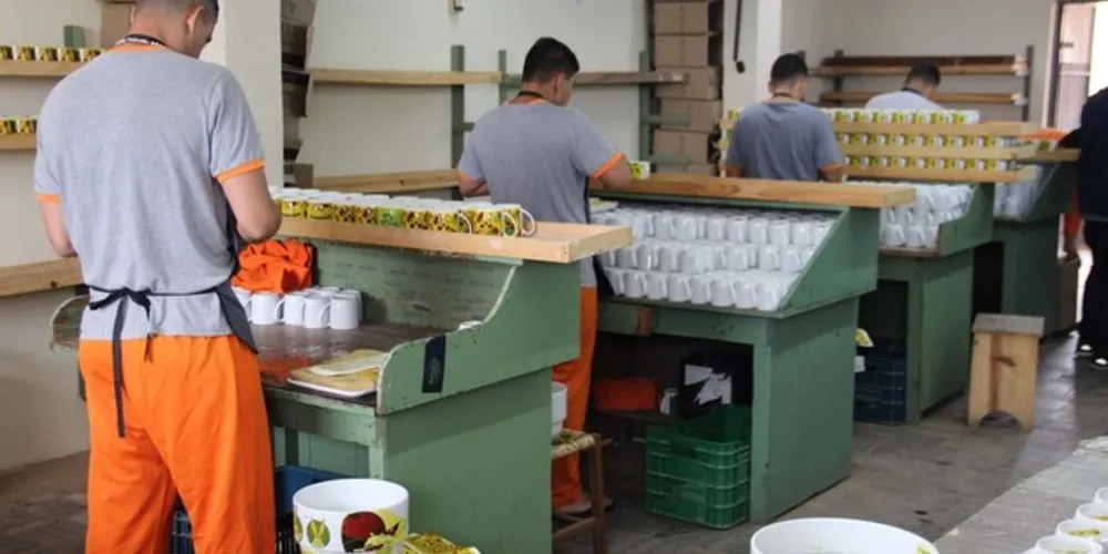 No sistema prisional do Paraná há mais de 110 canteiros cooperados. Várias empresas, órgãos governamentais e até cooperativas também possuem convênio com Depen.