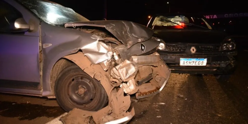 Acidente ocorreu no início da noite deste sábado