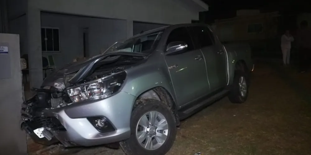 Documentos encontrados na caminhonete ajudaram polícia a identificar proprietário 