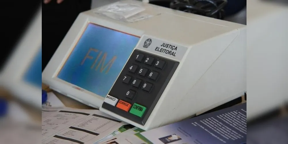 A Proposta de Emenda Constitucional (PEC), foi promulgada pelo Congresso e altera o calendário eleitoral, para adiar o dia das eleições municipais em 2020. 