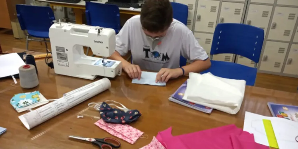 O projeto tem como base despertar no aluno o comportamento empreendedor e apresentar a ele um plano de negócios.