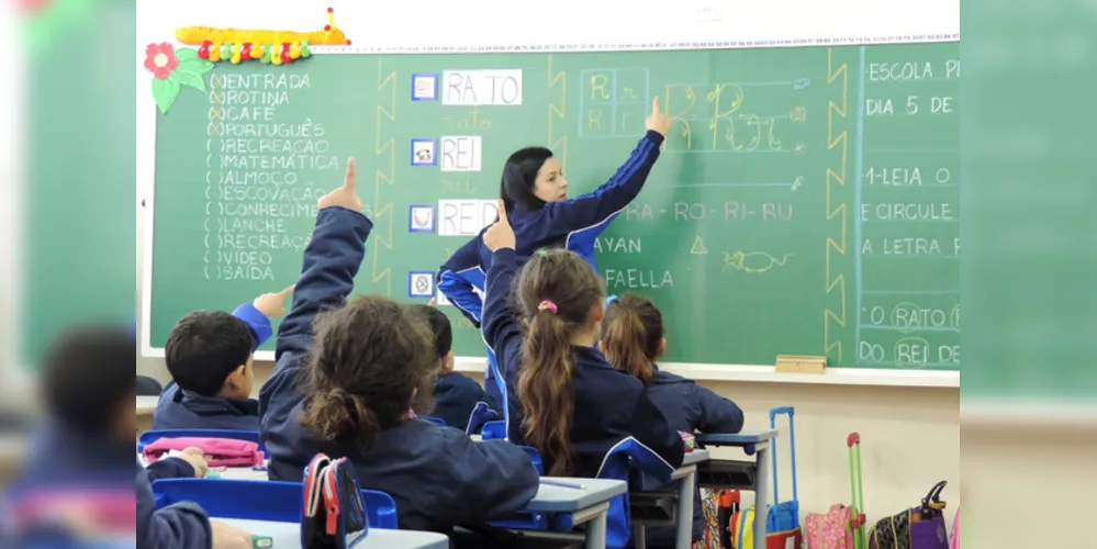Imagem ilustrativa da imagem “Em setembro é muito difícil”, diz Rangel sobre volta às aulas