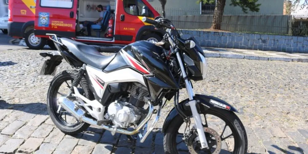 Imagem ilustrativa da imagem Motociclista fica ferido após acidente no Jardim Carvalho