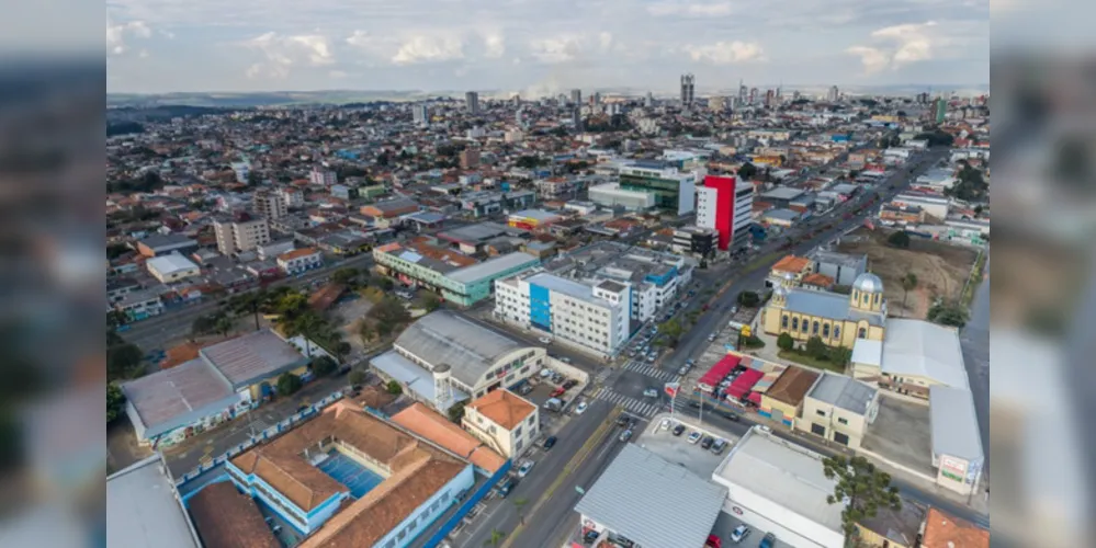 O número de confirmações é o maior já registrado desde o início da pandemia na cidade