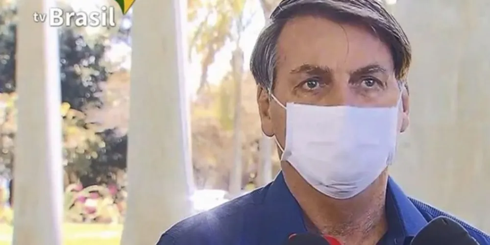 Imagem ilustrativa da imagem Novo exame de Bolsonaro dá positivo para covid-19