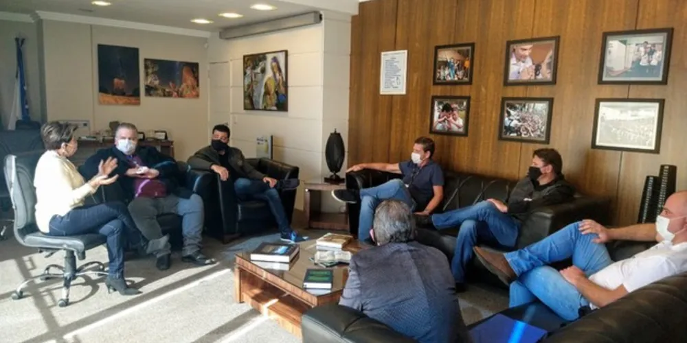 Reunião aconteceu nesta quarta-feira na Prefeitura