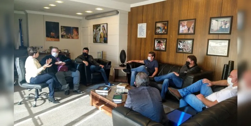 Reunião aconteceu nesta quarta-feira na Prefeitura
