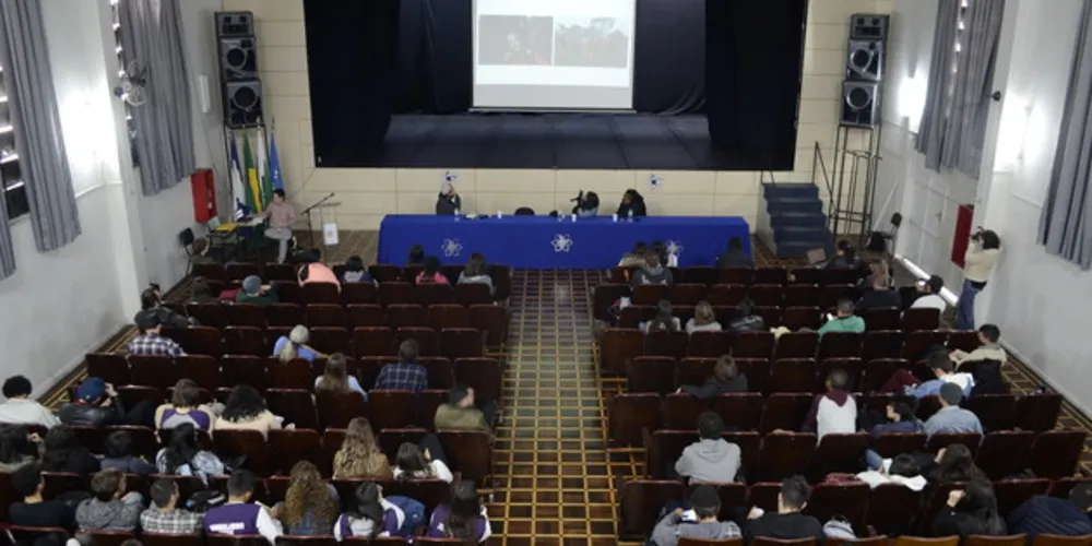 O evento é tradicional na graduação em Jornalismo da UEPG e tem como objetivo discutir as resistências presentes na sociedade.