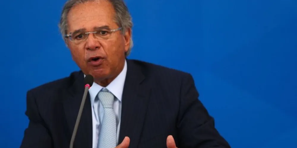 Os testes do ministro foram feitos depois do resultado positivo para covid-19 do presidente Jair Bolsonaro. 