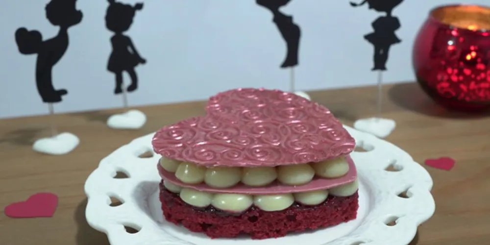 Bolo da 1ª vencedora do concurso O Doce Confeiteiro, eleito por voto popular