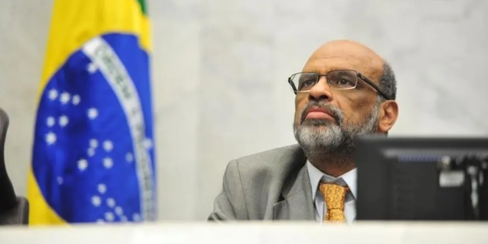 Dentre os assuntos em pauta estarão a viabilidade de uma reforma tributária e a possibilidade da edição de PECs (propostas de emenda constitucional) emergenciais.