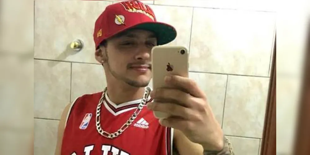 Jovem chegou a ser levado ao hospital, mas não resistiu e morreu pouco tempo depois