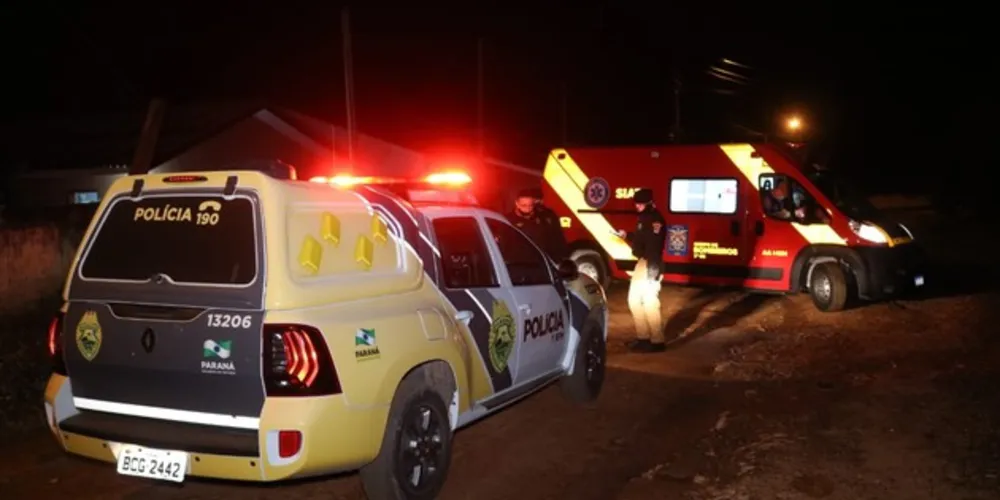 Vítima foi atingida por facada no braço e precisou ser levado ao Pronto Socorro Municipal pelo Siate