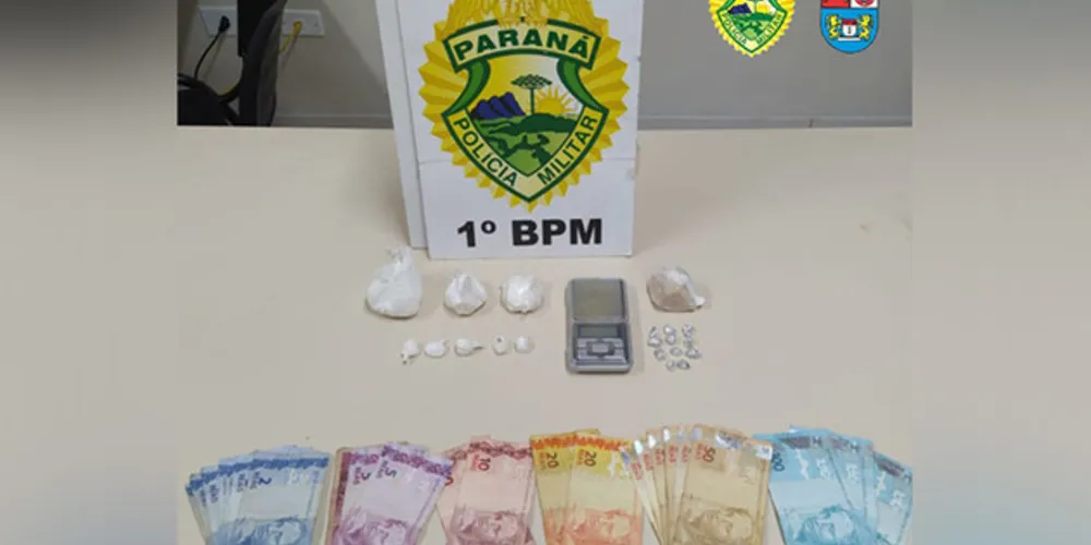 Droga apreendida com o suspeito poderia render mais de R$ 5 mil se vendidas para usuários