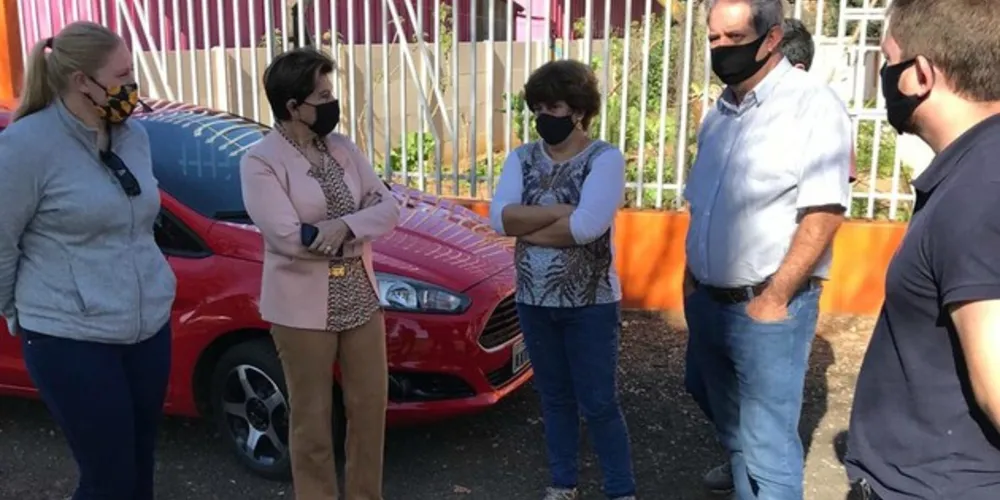Segundo a vice-prefeita, no local, uma análise geológica será realizada para fazer um novo poço artesiano, que beneficiará todas as famílias da região.