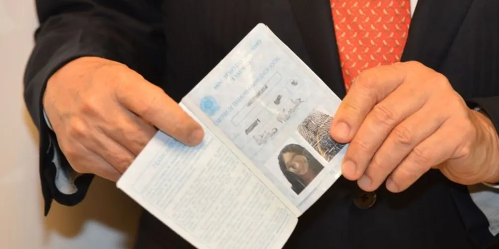 Antes da medida, o benefício somente podia ser pago por meio de depósito em conta poupança ou conta simplificada para correntistas da Caixa Econômica Federal.