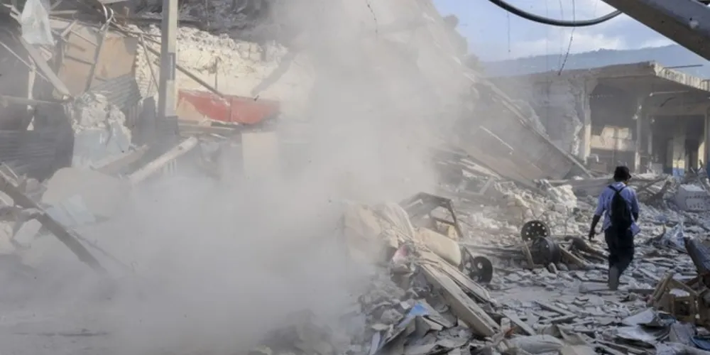 As vibrações percorrem o planeta como ondas, criando ruído sísmico de terremotos, vulcões, ventos e rios, além de atividades humanas como viagens e indústrias.