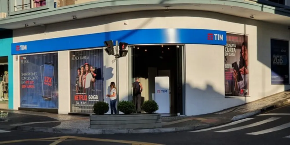 Imagem ilustrativa da imagem 'Tim Vicente' reinaugura em novo espaço no Centro de PG