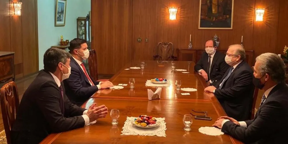 Reunião aconteceu nesta sexta-fera