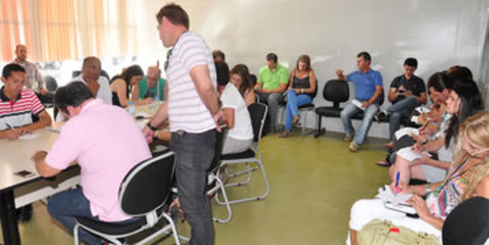 Oficina apresentou metodologias específicas para a composição do documento.