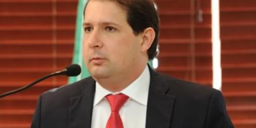 Marcel Micheletto,  da Associação dos Municípios do Paraná, destaca apoio