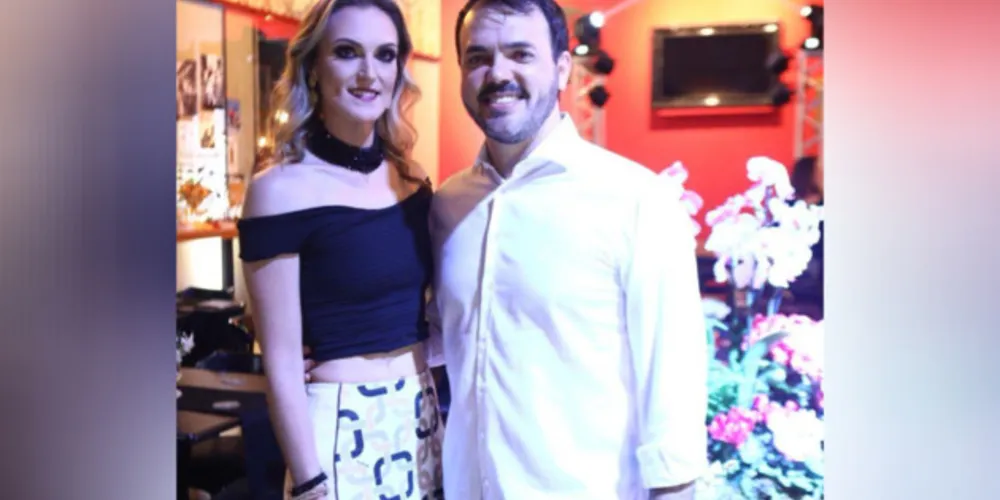 INPELLE - O médico Franck Bobato e a fisioterapeuta Valeska Bobato, que respondem pela Inpelle Saúde e Beleza, trazem para Ponta Grossa uma super novidade que será apresentada no mês de agosto. A Inpelle sempre acompanha os principais lançamentos e técnicas do setor da estética, sendo referência em inovação e resultado para seus pacientes. Aguardem!