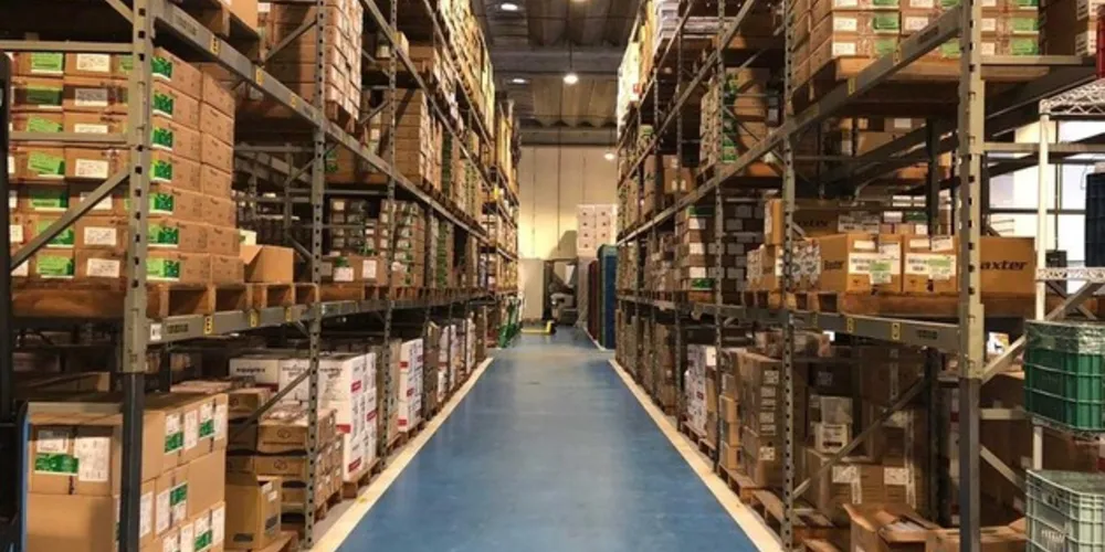 O recebimento dos medicamentos aliado ao monitoramento permitiu, nesta semana, o atendimento a 33 hospitais com o envio de mais de 54 mil ampolas de medicamentos.